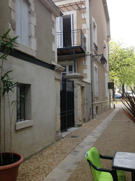 La Petite Cour - Perigueux Bed and Breakfast Exteriör bild