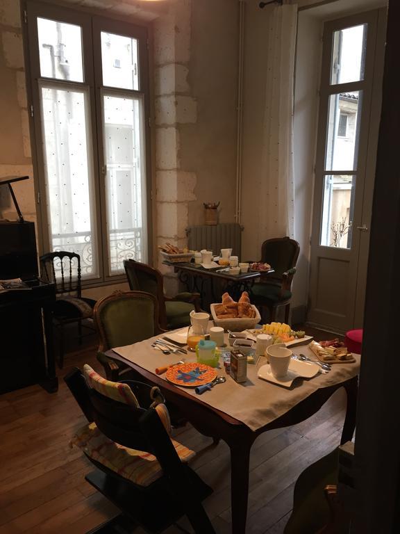 La Petite Cour - Perigueux Bed and Breakfast Exteriör bild