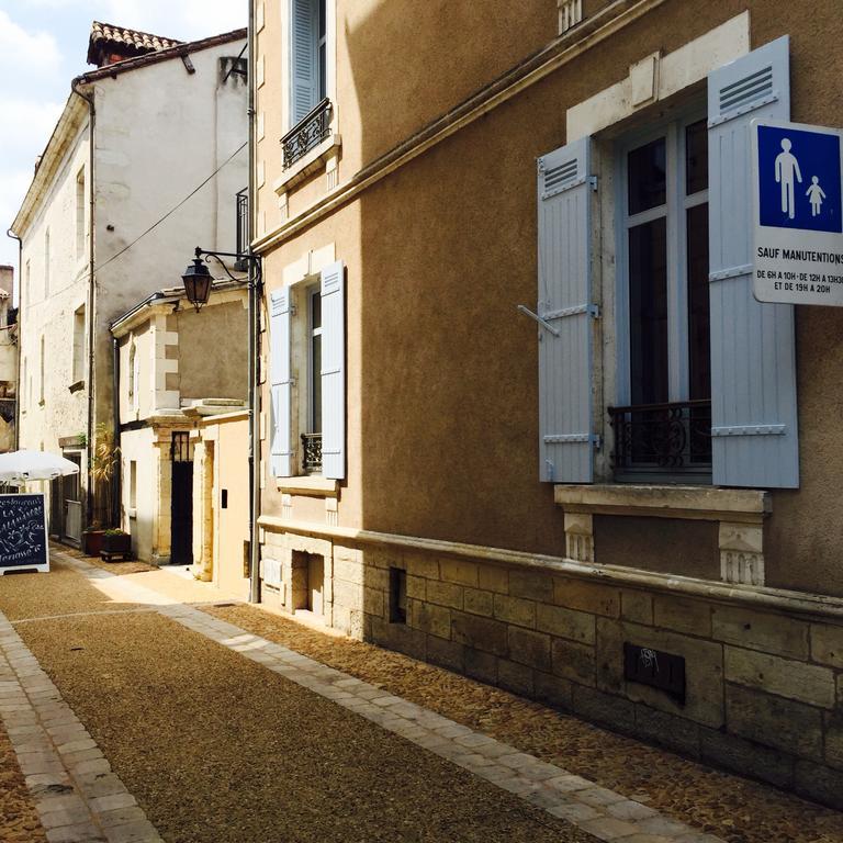 La Petite Cour - Perigueux Bed and Breakfast Exteriör bild