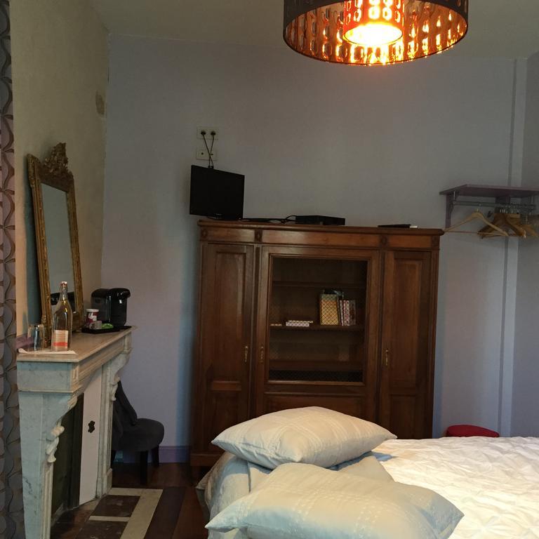 La Petite Cour - Perigueux Bed and Breakfast Exteriör bild
